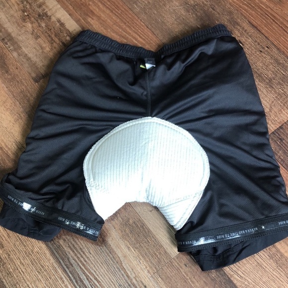 Novara cycling shorts - Picture 10 of 10